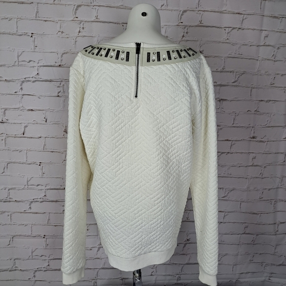 𝅺MAISON Scotch Quilted Embellished Neck Sweater - Picture 7 of 16